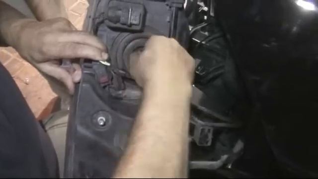 Cambio De Lámpara Dodge Caliber / How To Install Replace Headlight Dodge Caliber