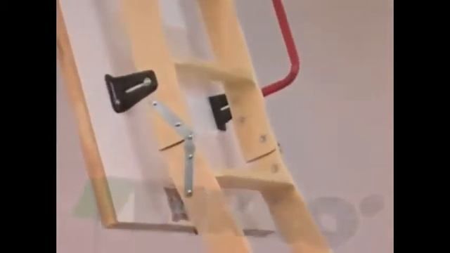 Монтаж чердачной лестницы LWK от производителя Fakro смотреть онлайн