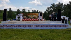 Татарстан. Мари-Буляр. Семык пайрем. Сценыште "Кна вел" ансамбль?