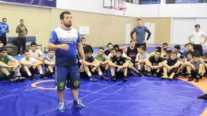 Вольная борьба: Магомед Курбаналиев - мастер-класс - проходы в ноги. Имитация.