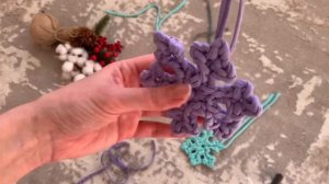 Ёлочные игрушки из трикотажной пряжи