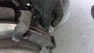 Стучат колодки на Ford Focus 2