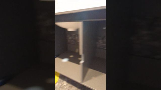 Конструктив консольной тумбы с умывальником из литого мрамора