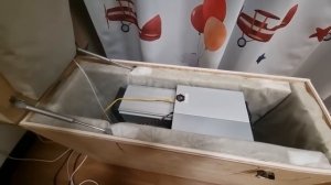 ТТТСССС.... НЕ ШУМИТЕ :) АСИК В ШУМОБОКСЕ...