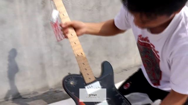 OJI MUSIC - UNBOXING FENDER TELECASTER DELUXE 72 MADE IN MEXICO смотреть онлайн