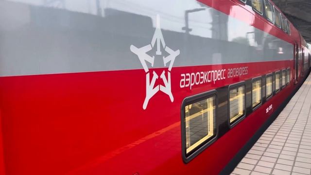 Электропоезд ЭШ2-024 ШТАДЛЕР Аэроэкспресс отправляется со станции Кунцевская D1 смотреть онлайн