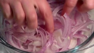 Салат  из  лука