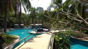 Sanya 4K - Walk in the Howard Johnson Resort Sanya Bay - Hainan - China 漫步在中国海南省三亚国光豪生度假酒店