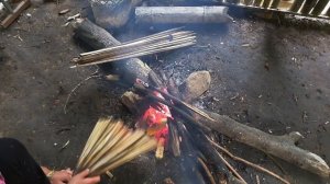 Small family, living in the forest, storing firewood in the cold winter - green forest life (ep12)