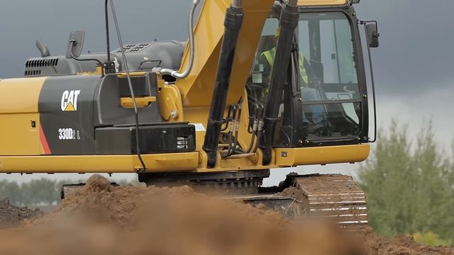 Новый экскаватор Cat® 330D2 L. Мнение заказчика смотреть онлайн