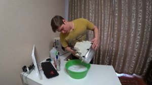 Помыл линзованную фару изнутри.Подойдёт не каждому!