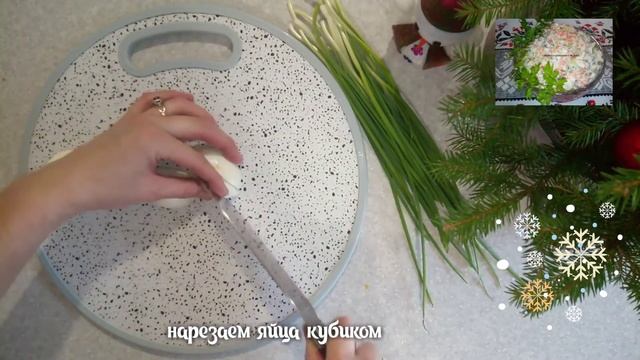 Салат оливье с курицей и солеными огурцами