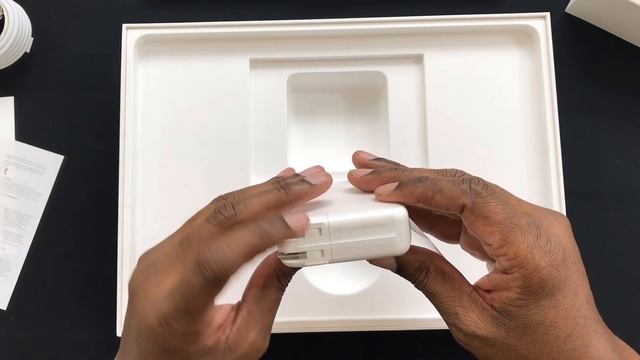 13" MacBook Pro (2019) - Unboxing - Tech Unboxing Videos смотреть онлайн