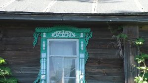 Скромная деревня в глубинке. Уютная и тихая деревня. Здесь была ферма и колхоз.