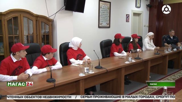 В Парламенте прошла торжественная церемония вручения паспортов юным активистам.