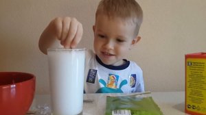 Делаем гейзер. Химическая реакция соды с лимонной кислотой