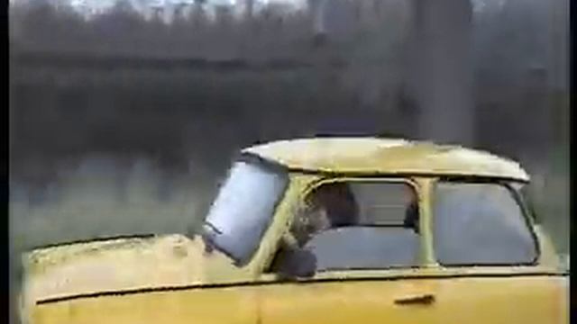 Trabant without exhaust system. смотреть онлайн