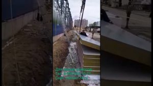 Строительство из сэндвич панелей с применением специальных захватов в замок панели