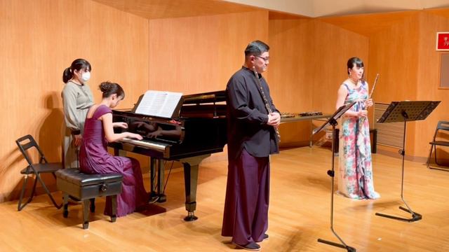 Doppler/HUNGARIAN FANTASY,OP.35　フルート・デュオ”れこると”塩谷信洋,横山聡子 ピアノ南雲彩 смотреть онлайн