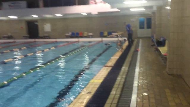 Тренировка - бассейн Олимпийский смотреть онлайн
