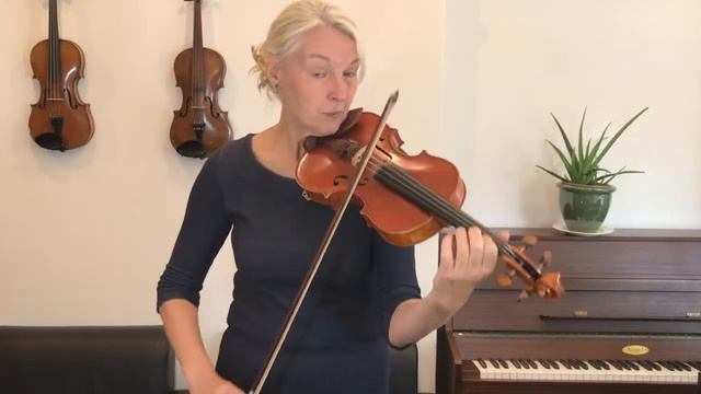 13. Finale from "Watermusic" (Handel) from Fiddle Time Runners by Kathy and David Blackwell смотреть онлайн