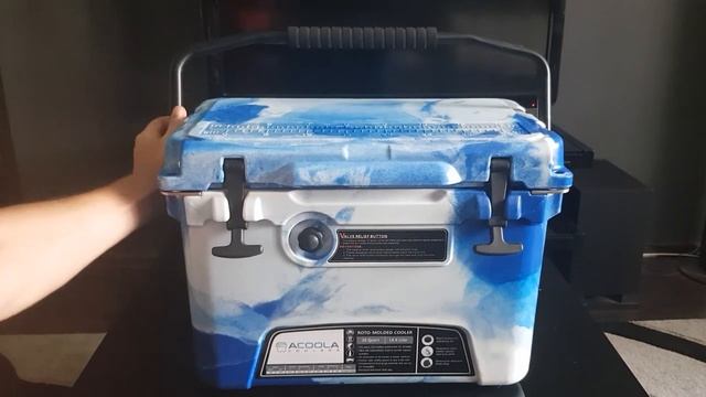Обзор термоконтейнера ACOOLA Coolers 20QT (18.9л) смотреть онлайн