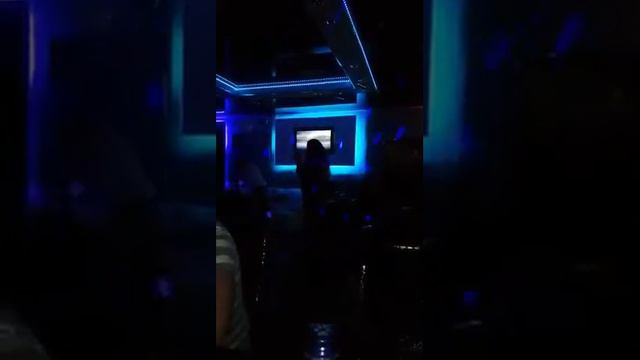 Караоке бар ПЯТНИЦА в Астрахани смотреть онлайн