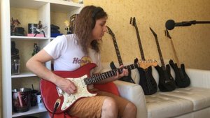 Fender American Stratocaster Deluxe  - КРАСНОЕ СТЕКЛО
