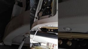 Как просто и без ошибок, своими руками, снять бардачок и моторчик печки на Geely CK.