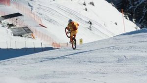 Невероятный спуск с горы на MTB. THE STREIF - Fabio Wibmer