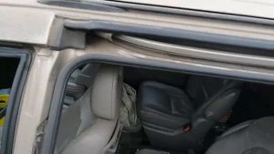 Заброшенный Додж караван, он же Крайслер гранд вояджер он же Таун катри. Европеец на полном приводе