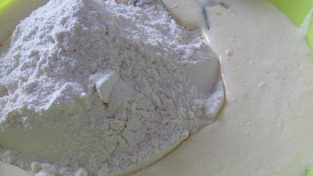Булочки на кефире без дрожжей