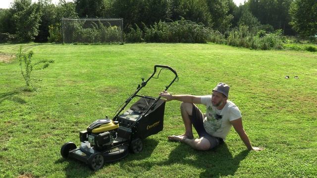 Газонокосилка пылесос. Уборка скошенной травы, нужен ли мешок. Champion LM5645 очередная поломка. смотреть онлайн