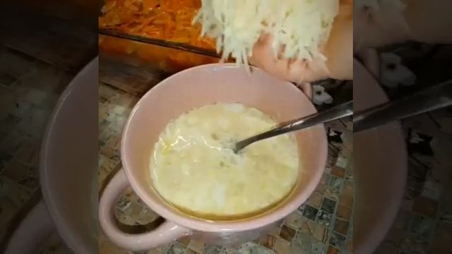 Не знаете куда деть вчерашние макароны? Вкуснейший рецепт запеканки из куриного филе и макарон смотреть онлайн