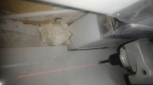 крепление багета на керамогранит без клея. Надёжно.