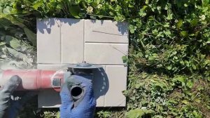 распил тротуарной плитки с воздуходувкой-малюткой