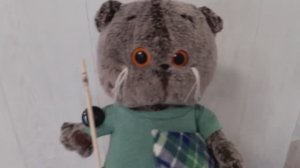 Басик рыбачит в аквариуме!