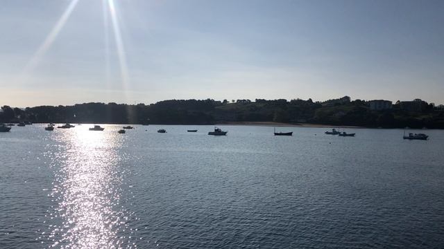 Спокойная мокрая вода