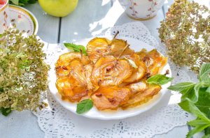 КАК ПРИГОТОВИТЬ ЯБЛОЧНЫЕ ЦУКАТЫ ИЗ ЯБЛОК В ДОМАШНИХ УСЛОВИЯХ