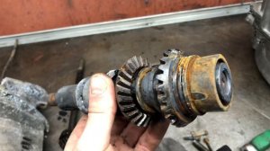 Вихрь 25 сгорел разобрали редуктор