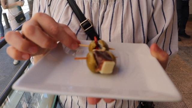 Madrid Spain food tour! | Our tapas crawl through Mercado de San Miguel