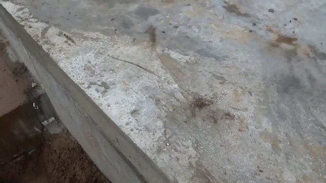 Русская утепленная плита по свайному полю