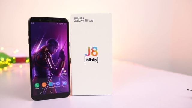 Samsung Galaxy J8 Review After One Month смотреть онлайн