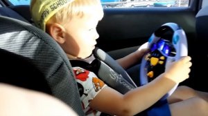 Видео обзор Музыкальный детский игровой руль Musical childrens play wheel ЮНЫЙ ВОДИТЕЛЬ #Игрушки