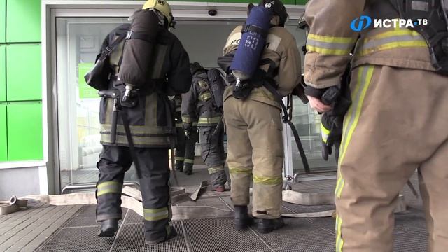 Эвакуация «Леруа Мерлен» смотреть онлайн