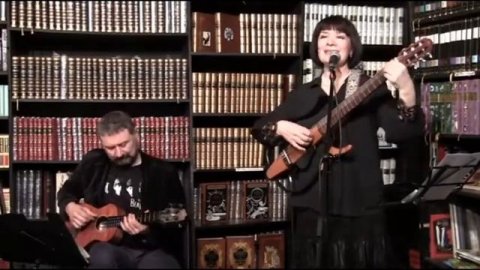 Эльмира Галеева Николай Гумилёв Рассыпающая звёзды