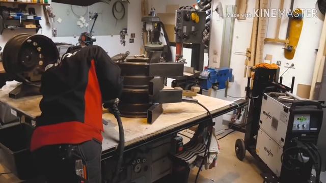 Конвекционная печь из автомобильных ободов смотреть онлайн