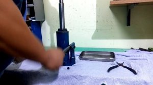 Залить масло и прокачать домкрат 3 тонны Мерседес спринтер