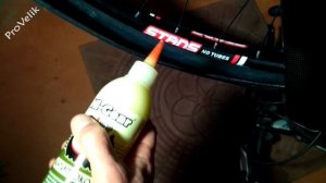 Hi Gear Tire Doc Антипрокол. Заливаю в велопокрышку.