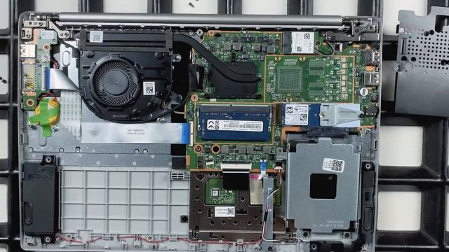 Lenovo IdeaPad 330S-15ARR von Innen - RAM, SSD, Akku, Lüfter wechseln смотреть онлайн